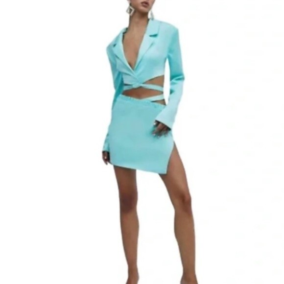 NEW For Love & Lemons Marie Asymmetrical Satin Aqua Side Slit Mini Skirt Size XS - Picture 2 of 15